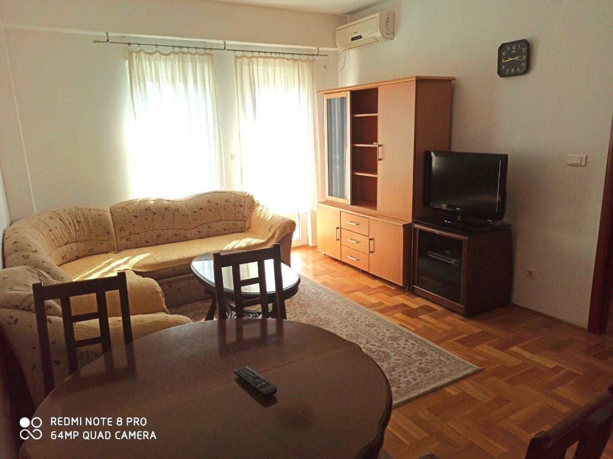 One-room apartment for rent in Podgorica, Blok 9